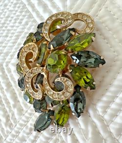 VINTAGE JULIANA DELIZZA ELSTER GREEN RHINESTONE FLOWER BROOCH 2 1/2 x 2