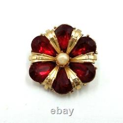 VTG 1950's CORO Gold Tone Simulated Pearl Center with Red Rhinestones Brooch Pin
