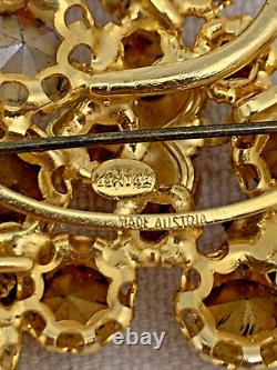 VTG KRAMER AUSTRIA BROOCH PIN RHINESTONE MOLDED GLASS SIGNED JEWELRY Gold Tone