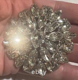 VTG Kramer Signed silver tone CLEAR & SPARKLY Broochlg appx 3x3 Offers Welcome