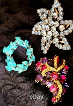 VinTaGe Rhinestone Brooch Lot one Signed Weiss