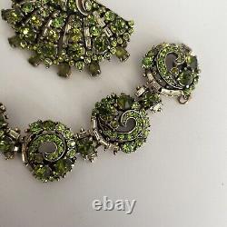 Vintage 1955 Hollycraft Peridot Rhinestone Jeweled Scallop Brooch & Bracelet Set
