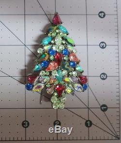 Vintage 2006 Signed Avon 3rd Annual Christmas Tree Color Rhinestone Pin Brooch