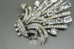 Vintage 40s Crown Trifari sterling Diamante rhinestone Flower basket pin Brooch