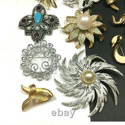 Vintage ALL Signed Brooch Jewelry LOT Trifari Coro Monet Rhinestone Pearl MM19V