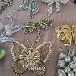 Vintage Brooch Lot Of 30 Monet Coventry