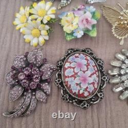 Vintage Brooch Lot Of 30 Monet Coventry