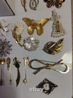 Vintage Brooch Pin Lot Unmarked Except 2 Multiple Material Rhinestones Metal Etc