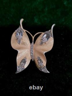 Vintage CROWN TRIFARI GOLD-PLATED CRYSTAL RHINESTONE BUTTERFLY BROOCH