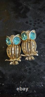 Vintage Coro AB Rhinestone Gold Owl Brooch with Green Eyes