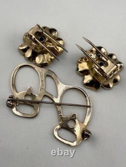 Vintage Coro Duette Fur Clip Gold Tone Flower Rhinestone