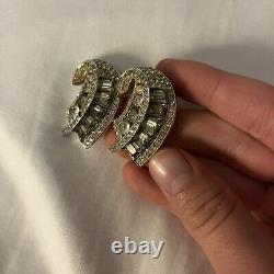 Vintage Coro Duette Leaves Sparkling Ice Rhinestone Dress Fur Clip Brooch Pin