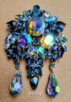Vintage Crown Trifari Blue Rhinestone Pin Brooch Large and GORGEOUS RARE