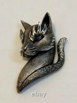 Vintage Crown Trifari Cat Blue Rhinestone Eyes Eyelashes Figural Pin Brooch