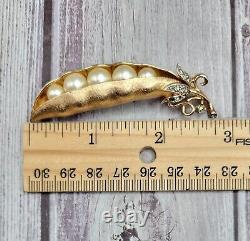 Vintage Crown Trifari Pea Pod Brooch Pin Alfred Philippe Faux Pearl & Rhinestone