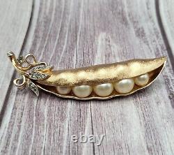 Vintage Crown Trifari Pea Pod Brooch Pin Alfred Philippe Faux Pearl & Rhinestone