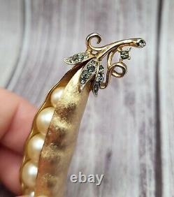 Vintage Crown Trifari Pea Pod Brooch Pin Alfred Philippe Faux Pearl & Rhinestone