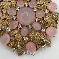 Vintage Crown Trifari Pink Starburst Rhinestone Flower Wreath Brooch Gold Tone