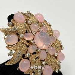 Vintage Crown Trifari Pink Starburst Rhinestone Flower Wreath Brooch Gold Tone