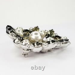 Vintage D&E Juliana Pale Green Faceted Rhinestone and Faux Pearl Pin Brooch