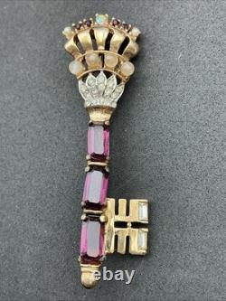 Vintage Early Trifari Brooch Pin Amethyst Rhinestones Unsigned Crown Key READ