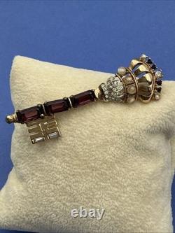 Vintage Early Trifari Brooch Pin Amethyst Rhinestones Unsigned Crown Key READ
