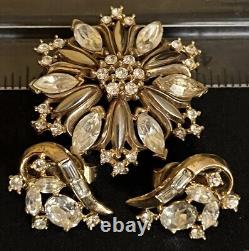 Vintage Early Trifari Pat. Pend. Flower Star Rhinestone Brooch With Earrings #16