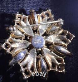 Vintage Early Trifari Pat. Pend. Flower Star Rhinestone Brooch With Earrings #16