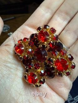 Vintage Eisenberg rhinestone brooch pin red orange gold tone signed E prong set