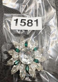 Vintage Emerald Green & Clear Crystal Rhinestone Flower Brooch Pin High End