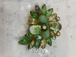 Vintage Gold Tone Juliana Molded glass rhinestone leaf pin brooch