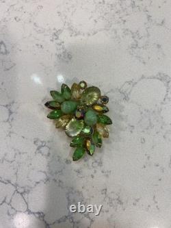 Vintage Gold Tone Juliana Molded glass rhinestone leaf pin brooch