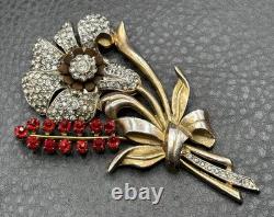 Vintage Gold Tone Pot Metal Rhinestone Red Flower Bouquet Brooch Pin READ