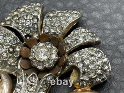 Vintage Gold Tone Pot Metal Rhinestone Red Flower Bouquet Brooch Pin READ