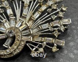 Vintage High End Starburst Swirl Fan Crystal Rhinestone Art Deco Old Brooch Pin