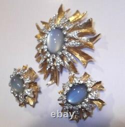 Vintage JOMAZ Blue Moonstone Rhinestone Gold Tone Sunburst Pin Brooch & Earrings