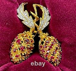 Vintage Jacqueline Bouvier Kennedy Camrose and Kross Red Crystal Berries Brooch