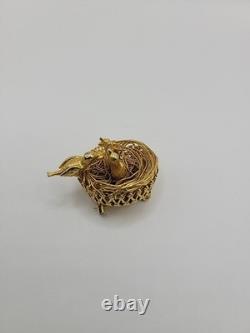 Vintage Jeanne Bird Nest Brooch Pin Gold Tone Figural Rhinestone Signed Jewelry