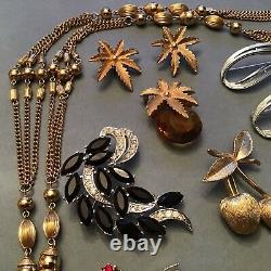 Vintage Jewelry Estate Lot Sarah Cov. SETS Rhinestones Earrings Brooches