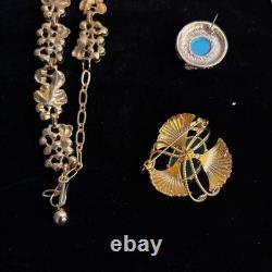 Vintage Jewelry Lot 39pc Rhinestone Cameo Brooch Enamel Watch Chunky Heart Gold