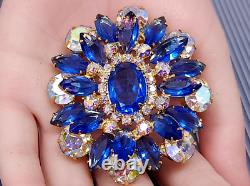 Vintage Juliana D&E DeLizza & Elster White Blue Rhinestone Gold tone Brooch