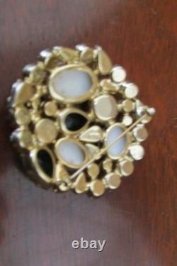 Vintage Juliana D&E Easter egg glass rhinestone gold tone pin brooch
