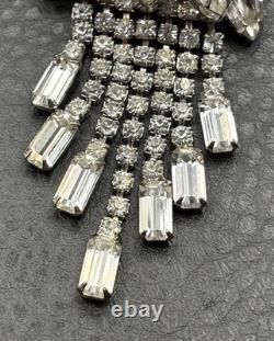Vintage Juliana D&E Rhinestone Dangle Fringe Brooch Pin Pendant Silver Tone