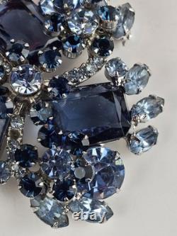 Vintage Juliana D&E Triple Emerald Cut Sapphire Blue Rhinestone Brooch Pin
