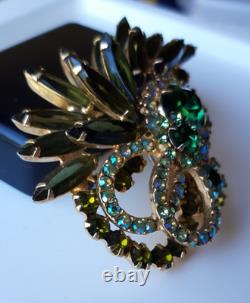 Vintage Juliana Delizza Elster D & E Green Rhinestone Flower Pin Brooch Elegant