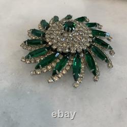 Vintage Kramer Emerald Green Glass Clear Crystal Rhinestone Swirl Brooch Signed