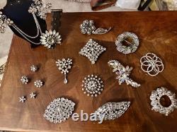 Vintage Lot Of BEAUTIFUL RHINESTONES Brooches Scatter Pins Sweater Guard