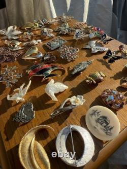 Vintage Mixed Lot of 44 Multicolor Brooches & Pins Metal Enamel Rhinestone