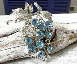 Vintage Pegasus Coro Blue Rhinestone Grapevine Brooch Blue Stones Silver #39