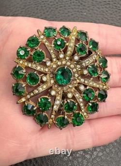 Vintage Pot Metal Deco Gold Tone Green Clear Rhinestone Starburst Brooch READ